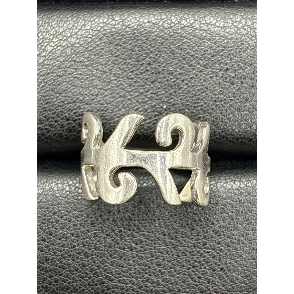 Vintage Sterling Silver Tribal Design Ring 6 Grams Size 6 F9